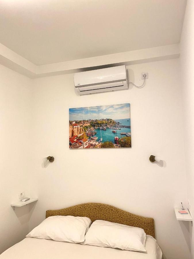 Apartment Njegos Perast Bagian luar foto